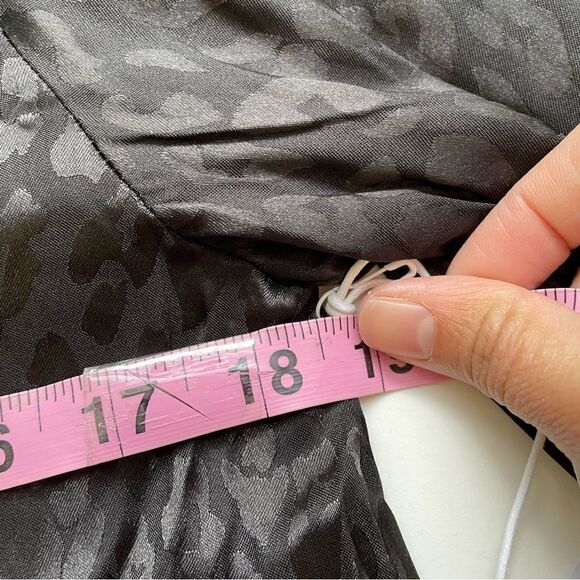 SIX FIFTY CLOTHING Black Neck Tie blousy sateen Freya Top‎ size Small New! - Picture 8 of 9